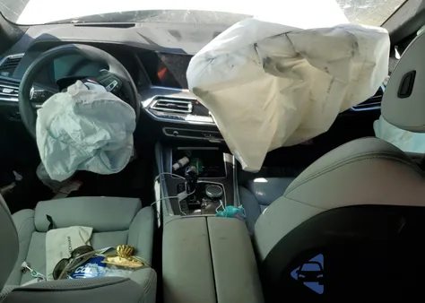 2023 BMW X5 Sdrive 40I z USA, uszkodzony, nr VIN 5UXCR4C01P9N83480